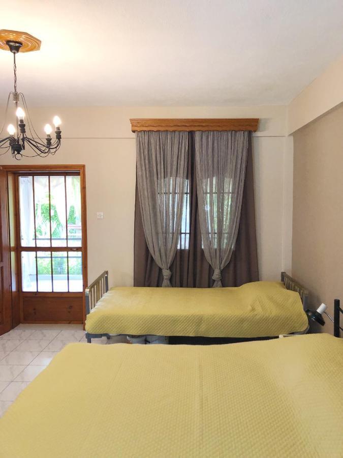 Mimi'S Studio Kariani Екстер'єр фото